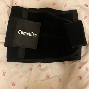 Women’s waist trainer new never worn